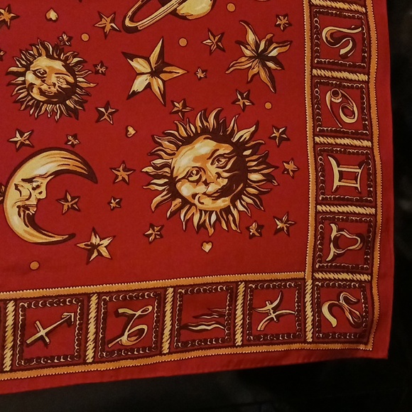 Gianni Versace Red Zodiac 100% Silk Scarf Not Signed (Design By Brand) Appr. 34" - Picture 2 of 7